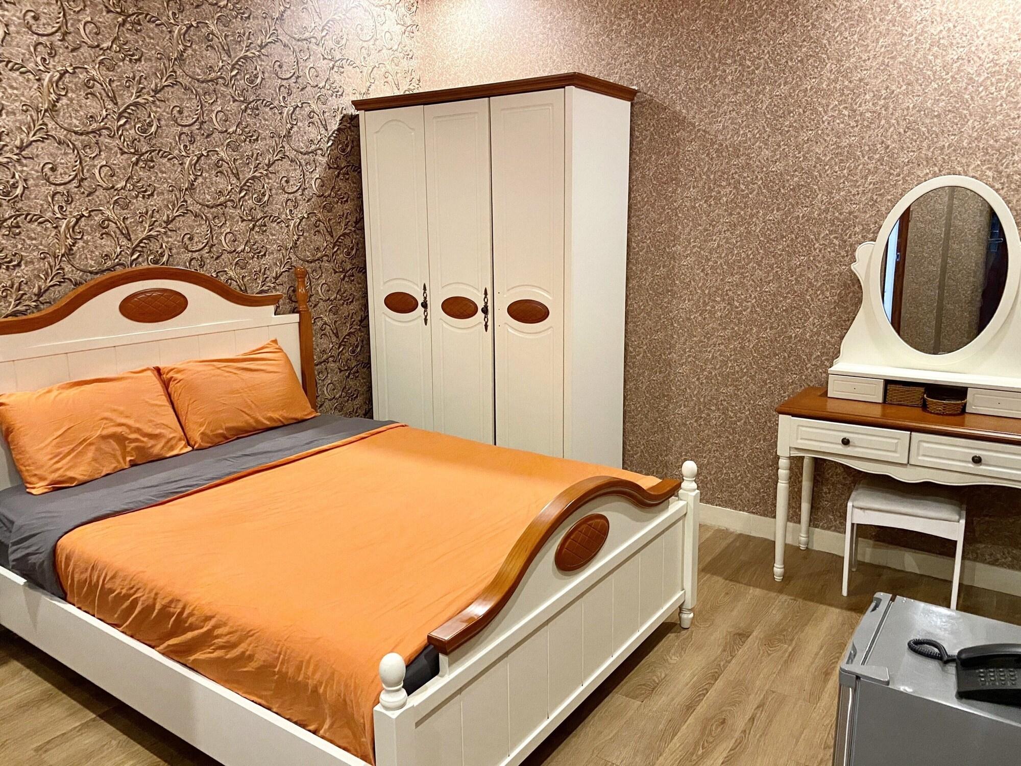 Spring Airport Hotel Хошимин Экстерьер фото