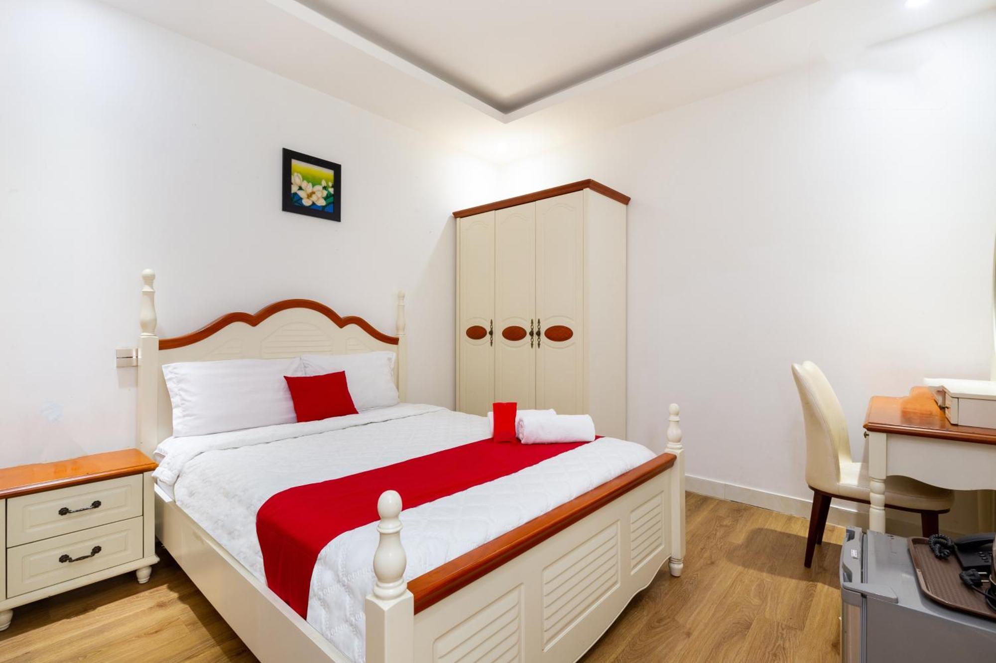 Spring Airport Hotel Хошимин Экстерьер фото
