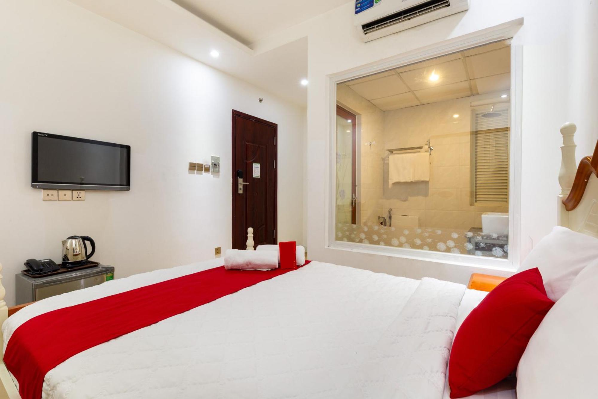 Spring Airport Hotel Хошимин Экстерьер фото