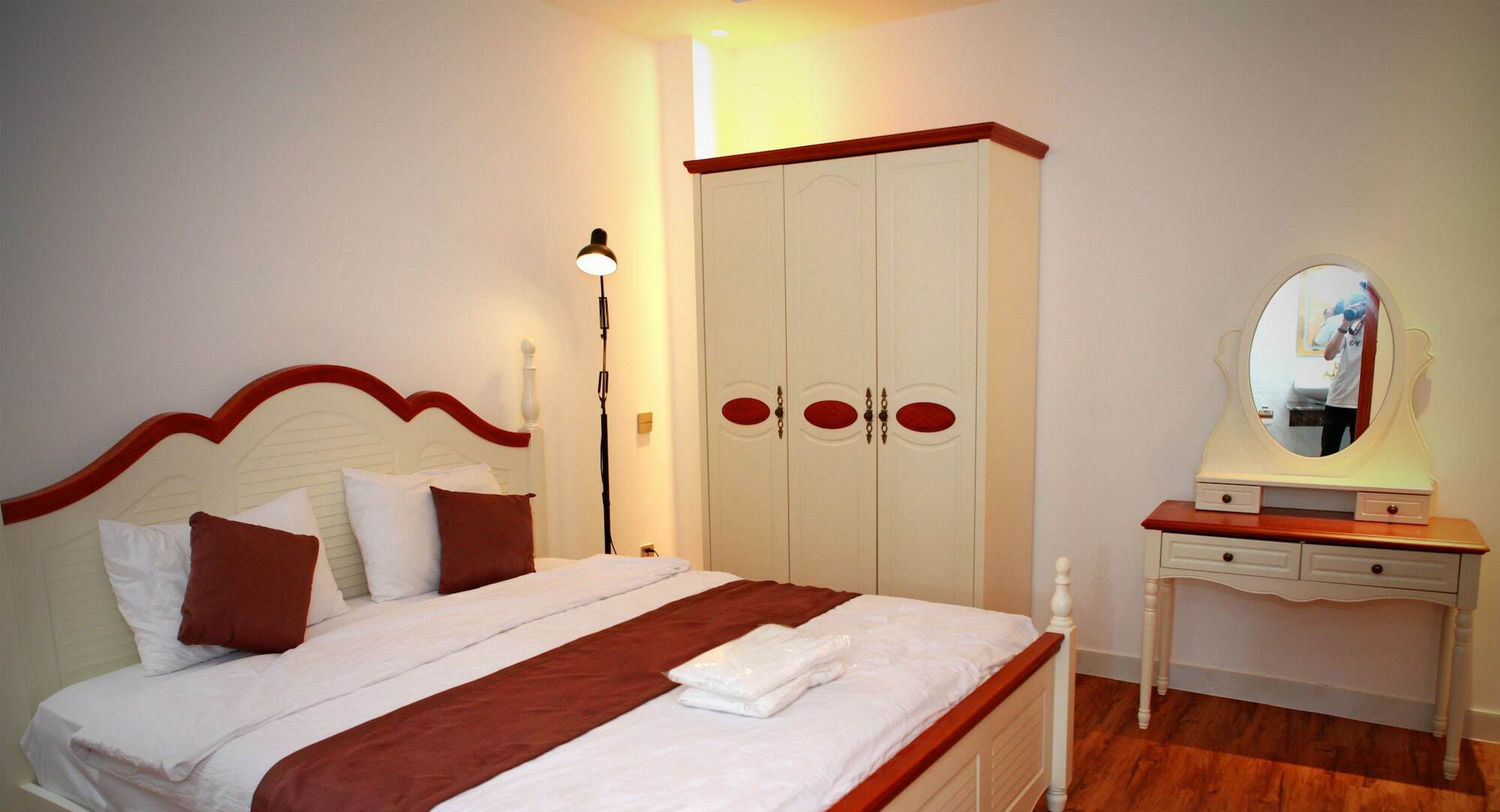 Spring Airport Hotel Хошимин Экстерьер фото